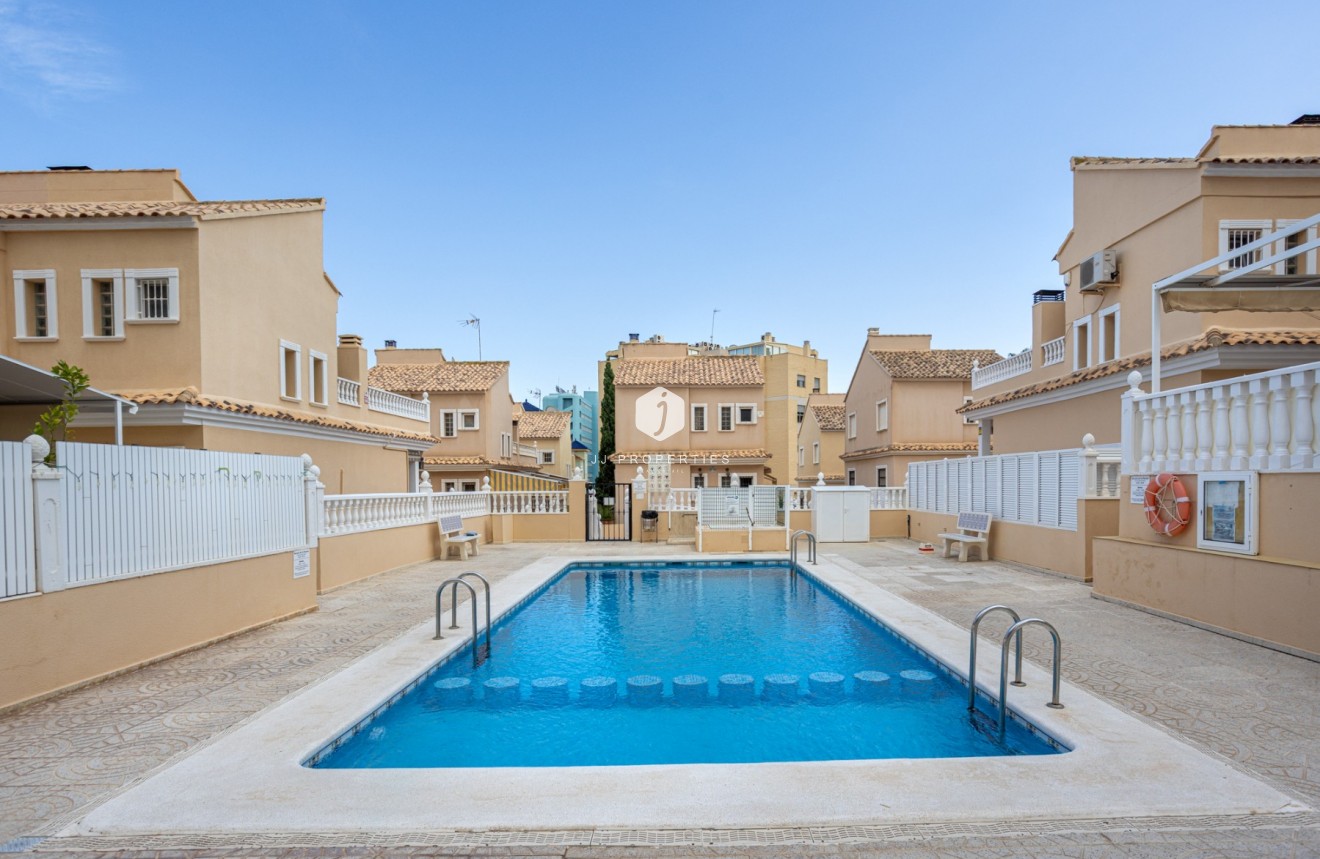 Tweedehands - Villa -
Guardamar del Segura - Costa Blanca