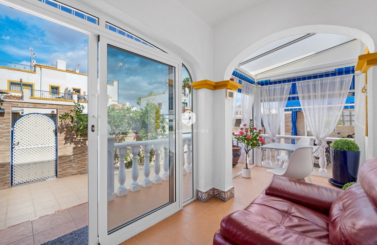 Tweedehands - Villa -
Torrevieja - Costa Blanca