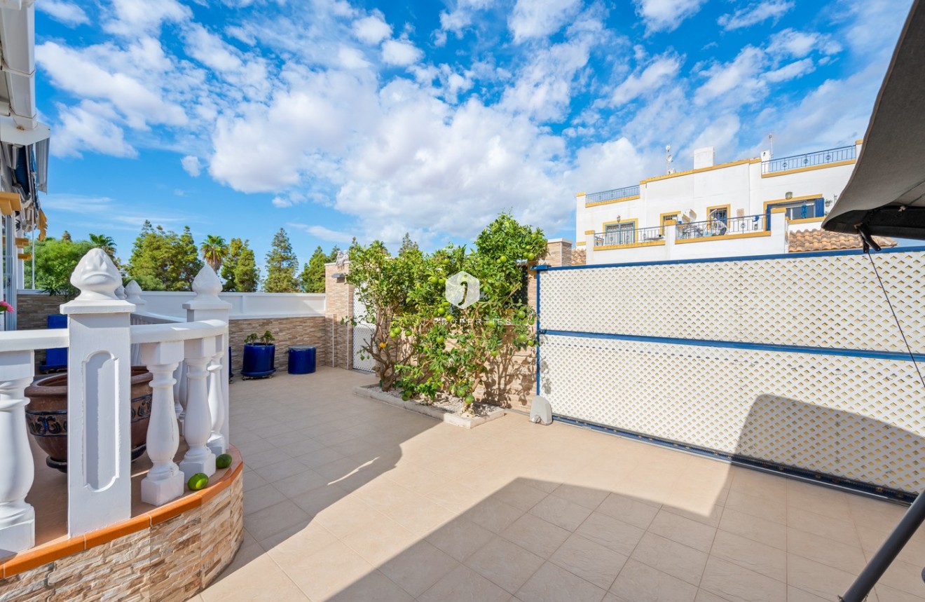 Tweedehands - Villa -
Torrevieja - Costa Blanca