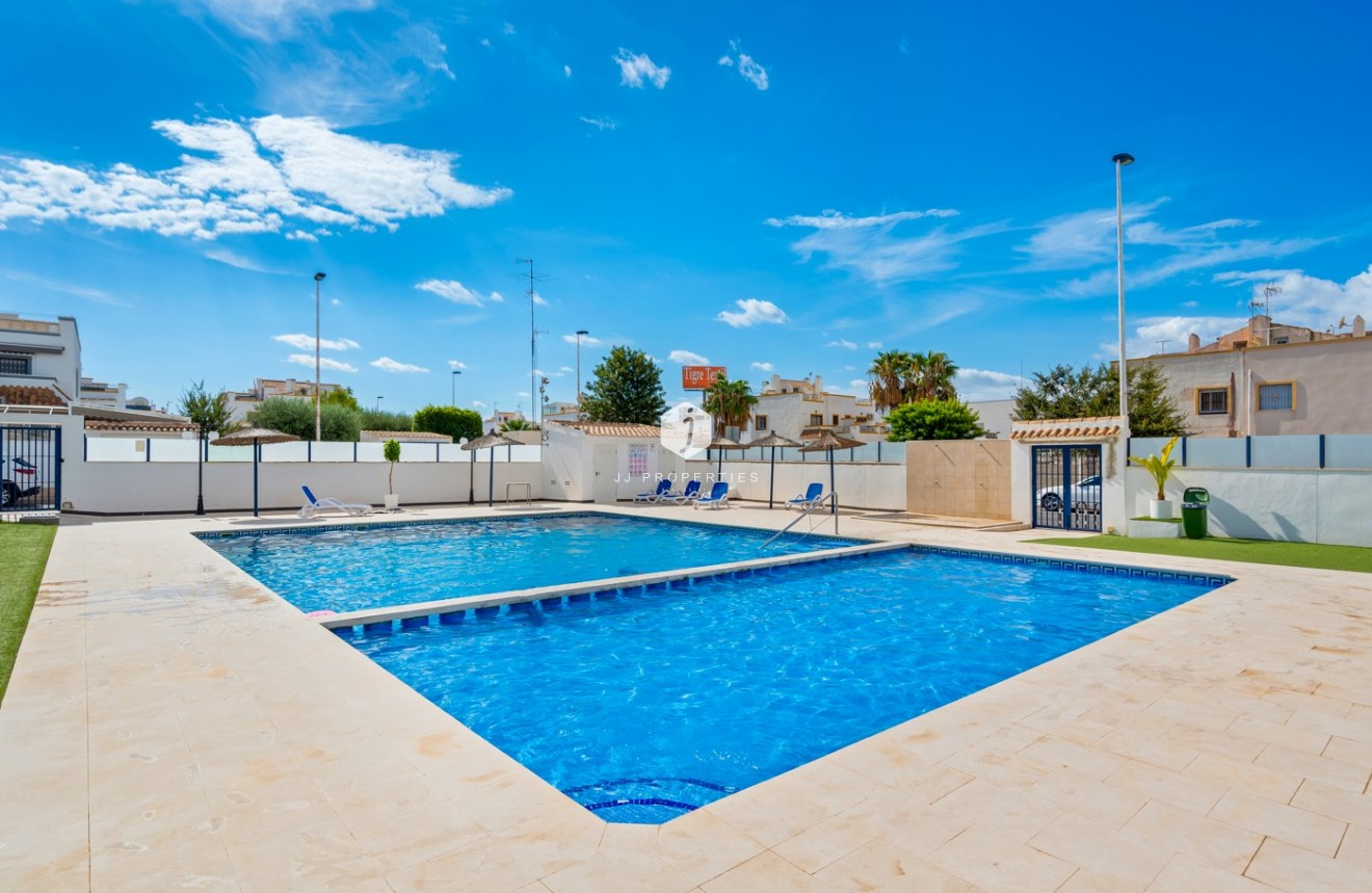 Tweedehands - Villa -
Torrevieja - Costa Blanca