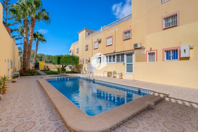 Tweedehands - Appartement / flat -
San Miguel de Salinas - Inland