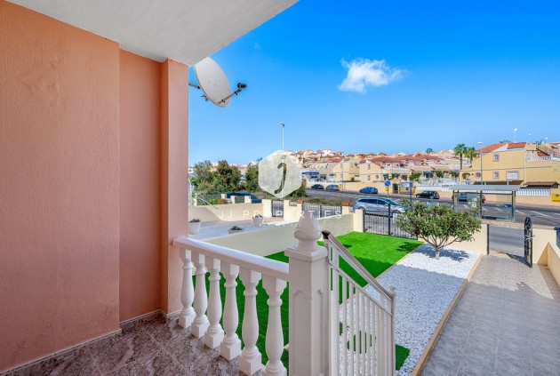 Tweedehands - Appartement / flat -
San Miguel de Salinas - Inland