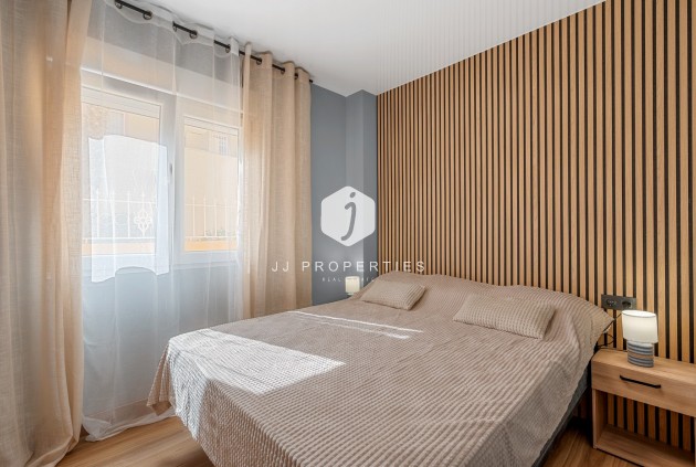 Tweedehands - Appartement / flat -
San Miguel de Salinas - Inland