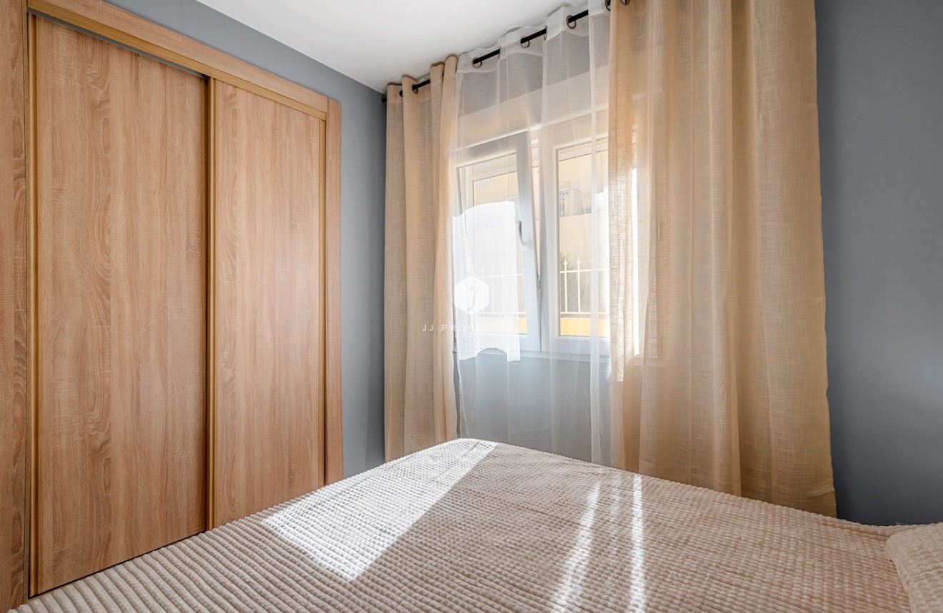 Tweedehands - Appartement / flat -
San Miguel de Salinas - Inland