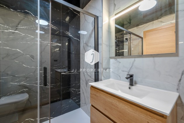 Tweedehands - Appartement / flat -
San Miguel de Salinas - Inland