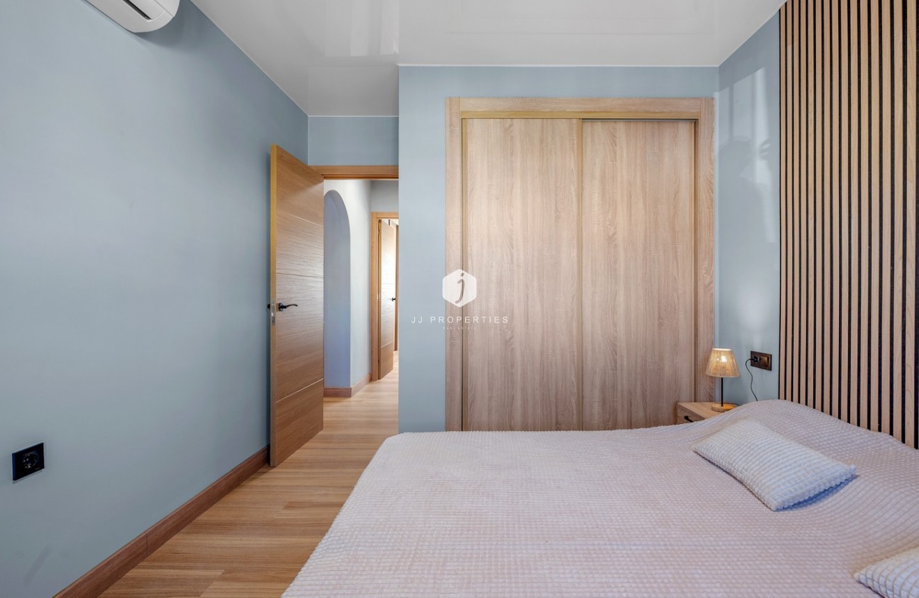 Tweedehands - Appartement / flat -
San Miguel de Salinas - Inland