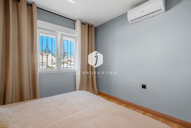 Tweedehands - Appartement / flat -
San Miguel de Salinas - Inland