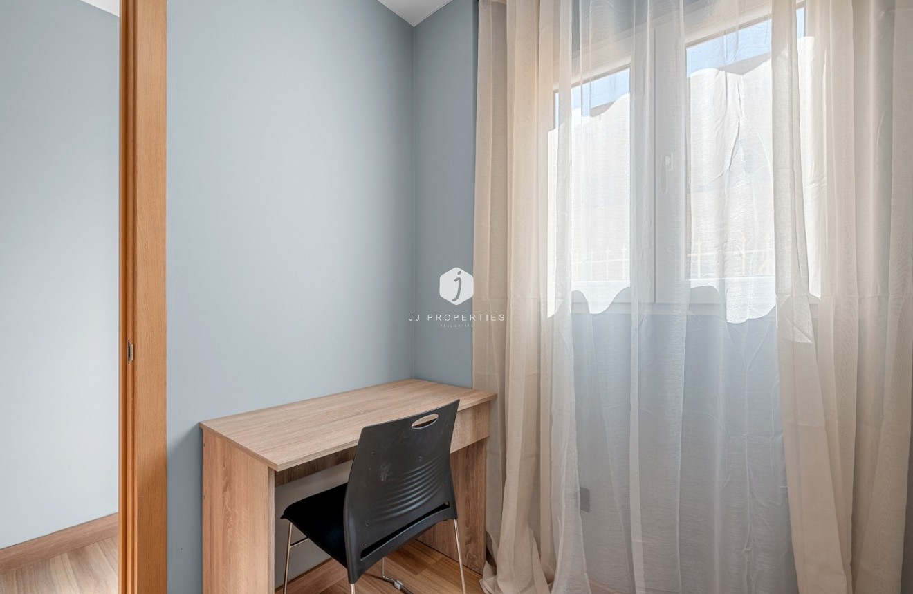 Tweedehands - Appartement / flat -
San Miguel de Salinas - Inland