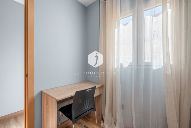 Tweedehands - Appartement / flat -
San Miguel de Salinas - Inland