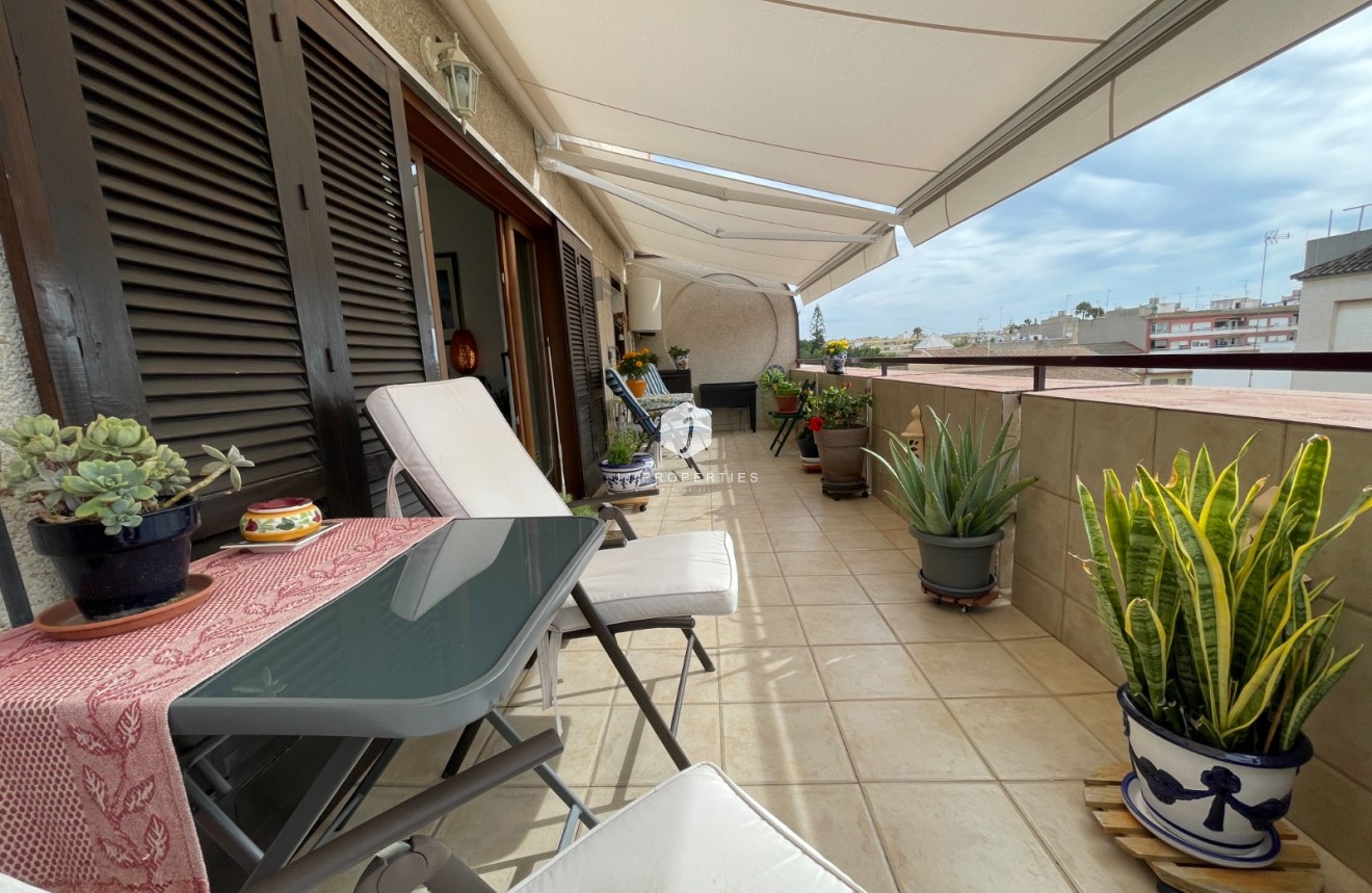 Tweedehands - Penthouse -
Almoradí - Inland
