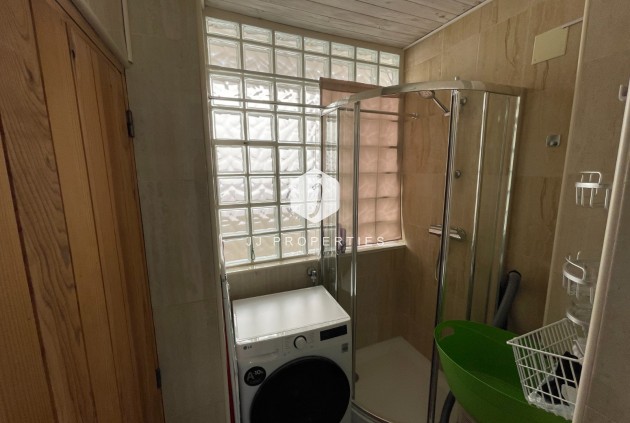 Tweedehands - Penthouse -
Almoradí - Inland