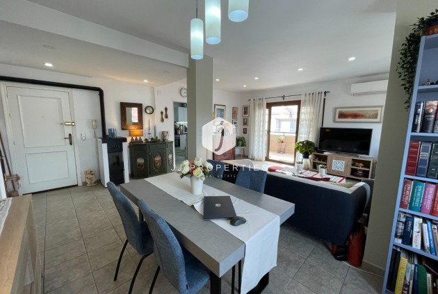 Tweedehands - Penthouse -
Almoradí - Inland