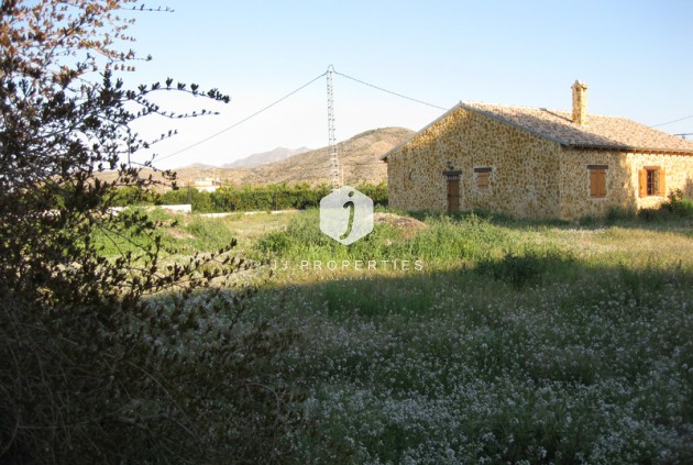 Tweedehands - Landelijk eigendom -
Benferri - Inland