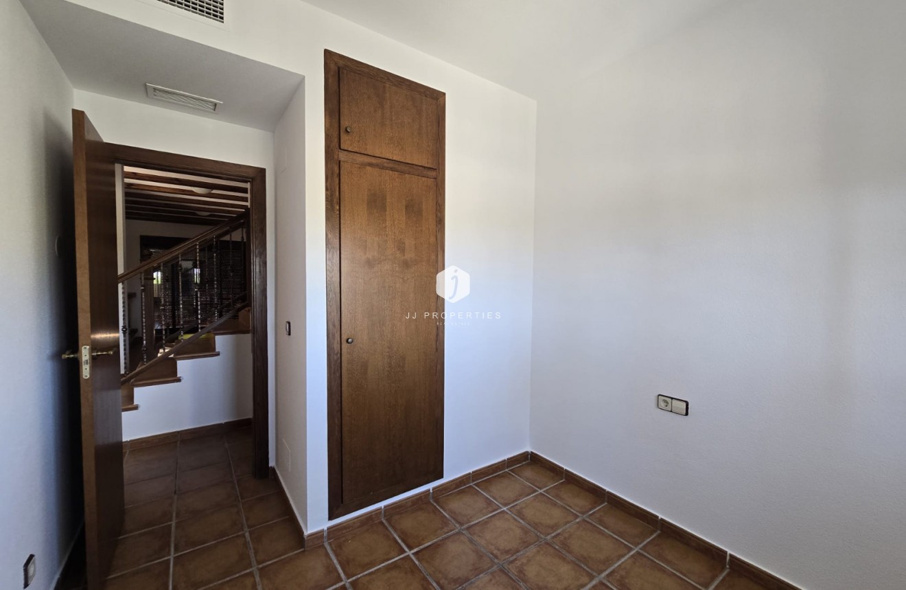 Resale - Duplex -
Algorfa - Inland