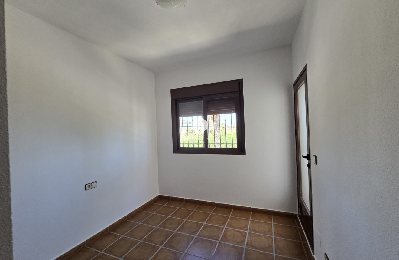 Resale - Duplex -
Algorfa - Inland