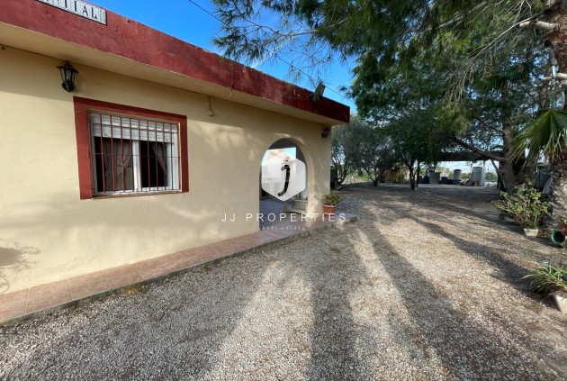 Z drugiej ręki - Nieruchomości wiejskie -
Jacarilla - Inland