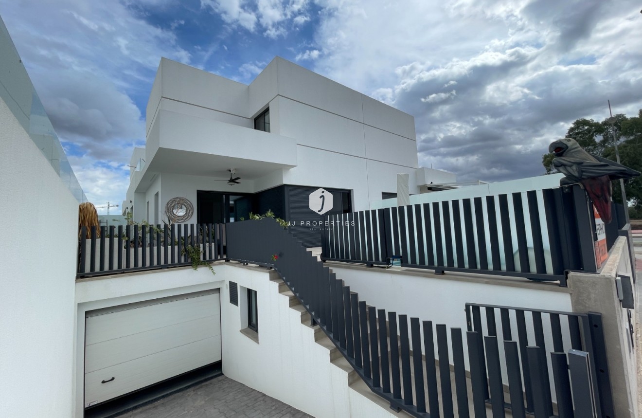 Tweedehands - Villa -
Dolores - Costa Blanca