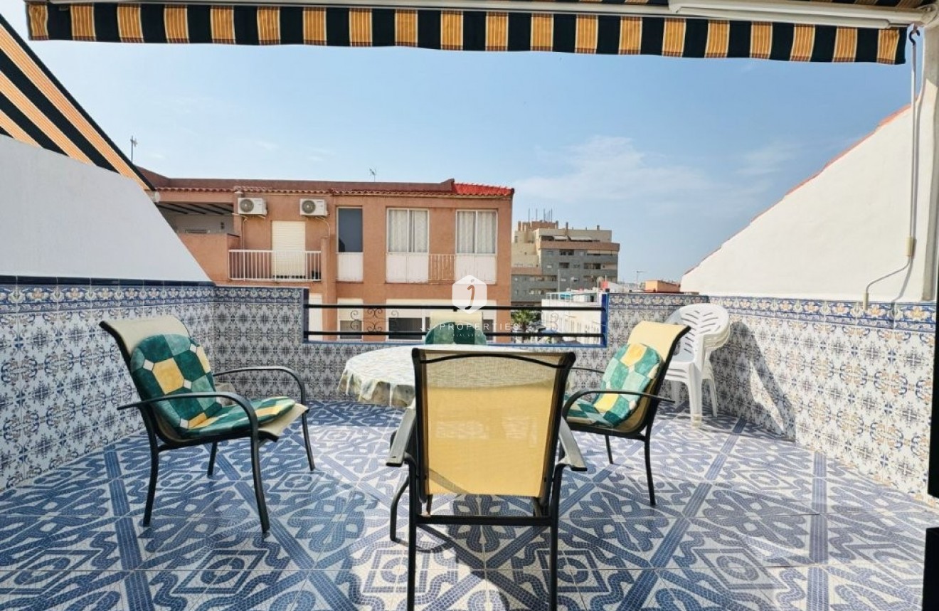 Tweedehands - Appartement / flat -
La Mata - Costa Blanca