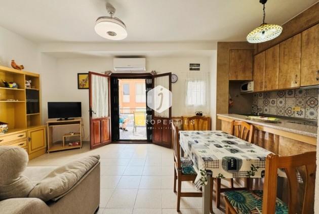 Tweedehands - Appartement / flat -
La Mata - Costa Blanca