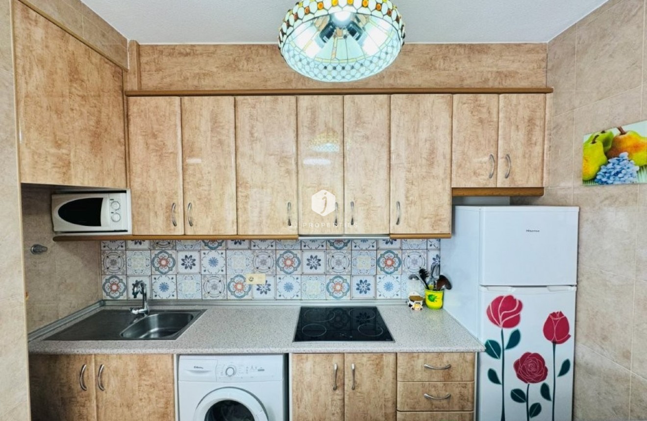 Tweedehands - Appartement / flat -
La Mata - Costa Blanca