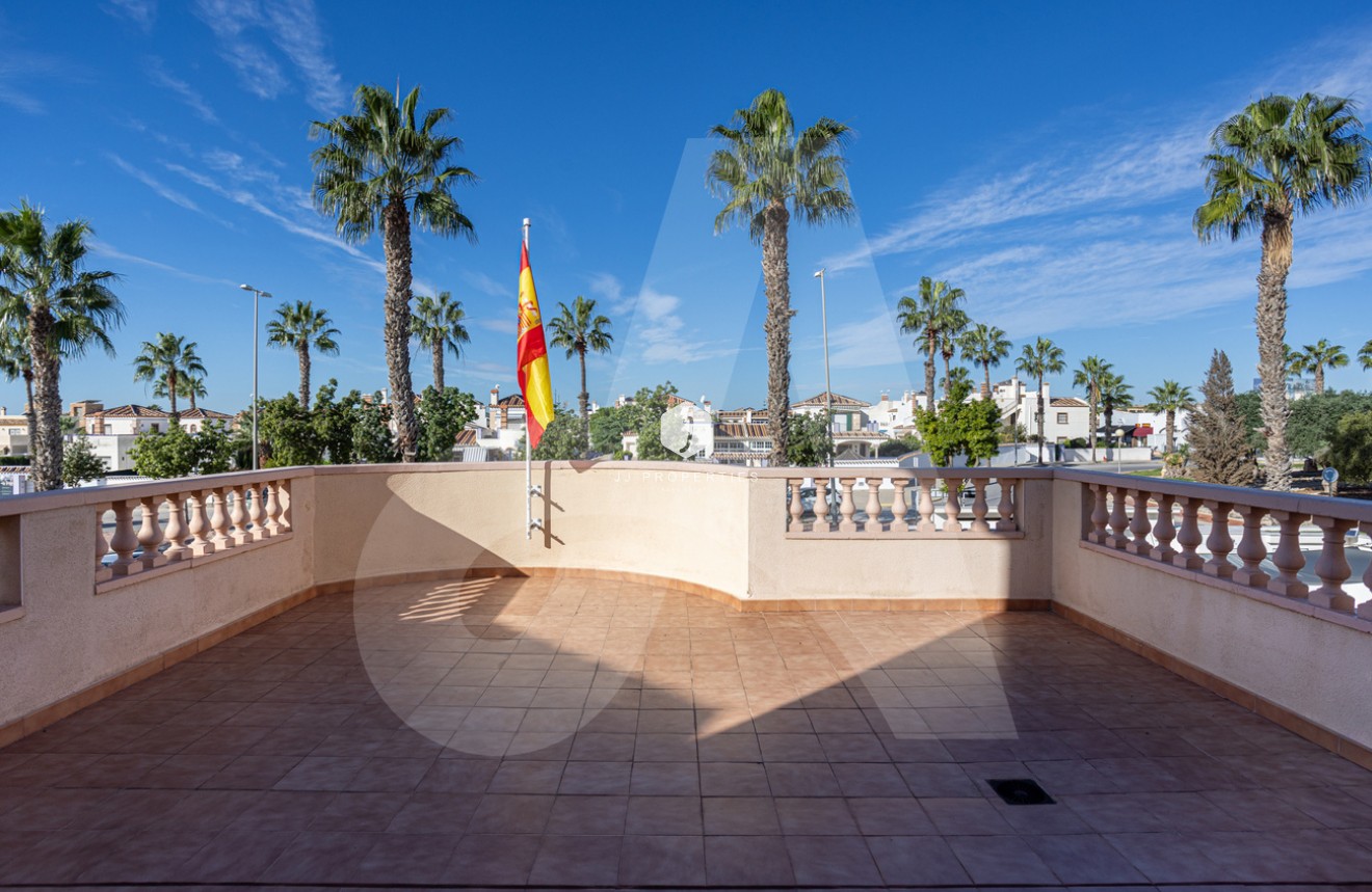 Tweedehands - Villa -
Guardamar del Segura - El Raso