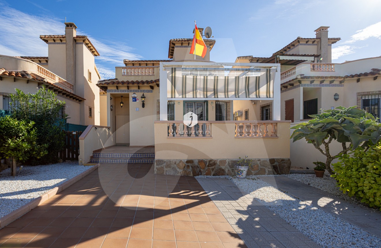 Tweedehands - Villa -
Guardamar del Segura - El Raso