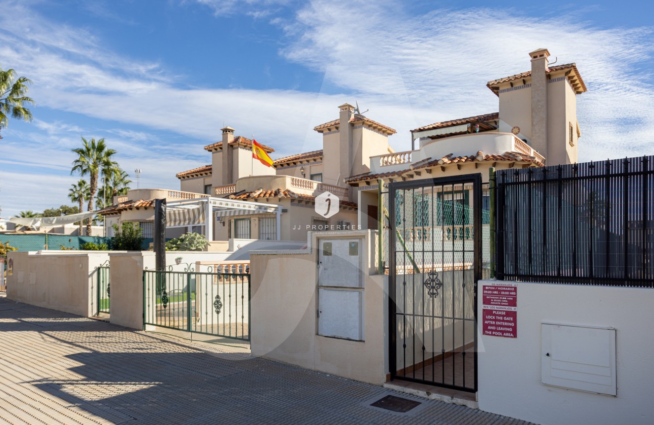 Tweedehands - Villa -
Guardamar del Segura - El Raso