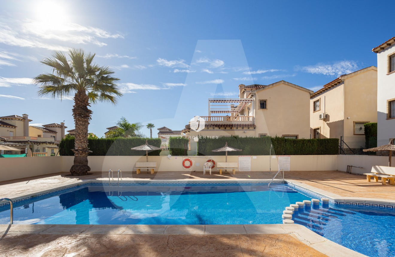 Tweedehands - Villa -
Guardamar del Segura - El Raso