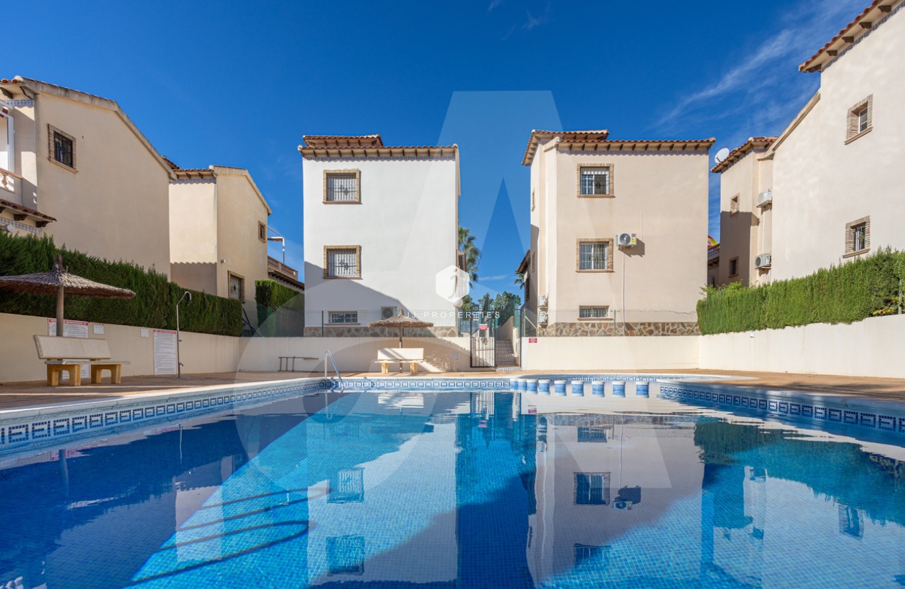 Tweedehands - Villa -
Guardamar del Segura - El Raso