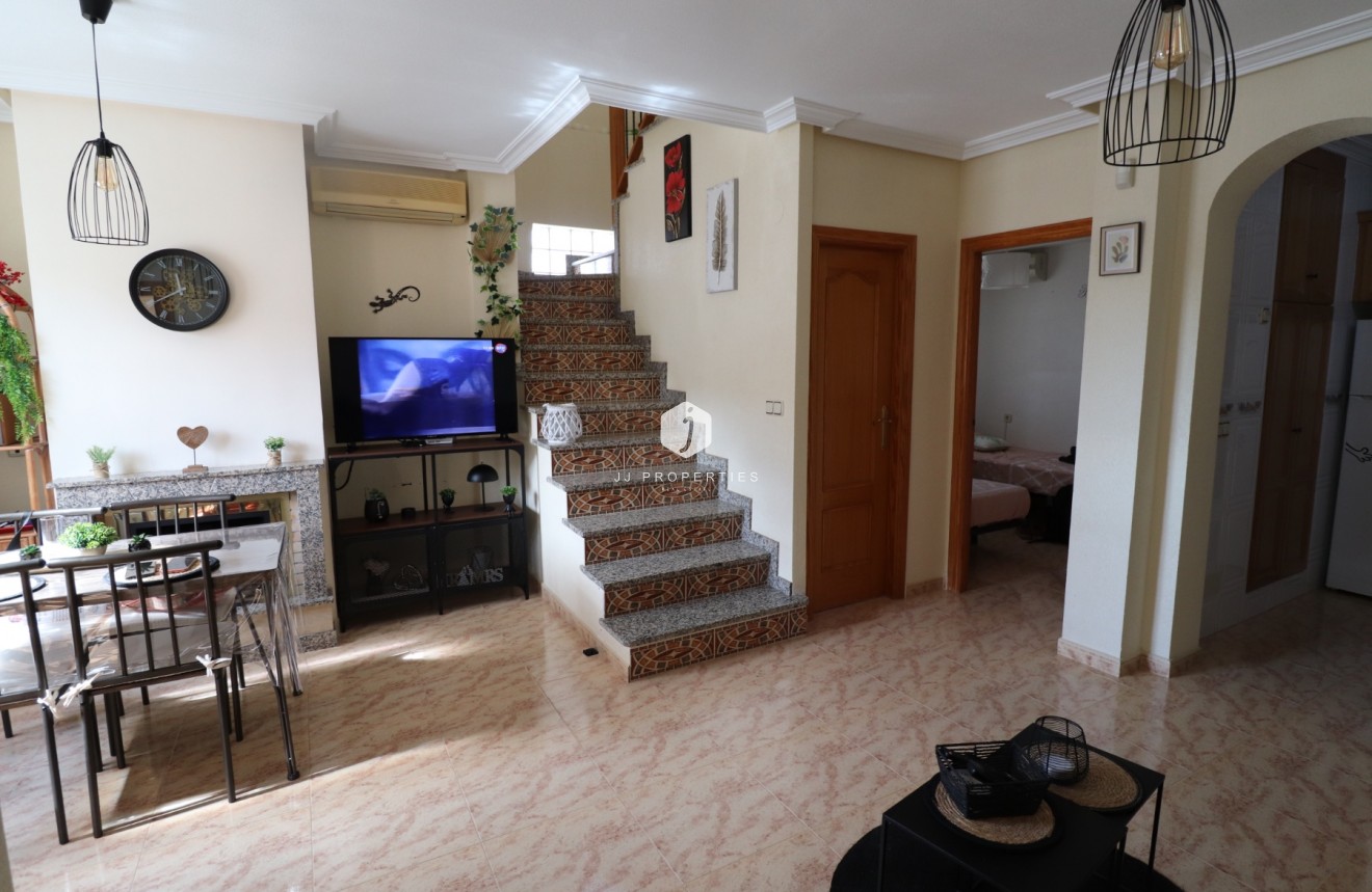 Tweedehands - Chalet -
Orihuela Costa - Costa Blanca