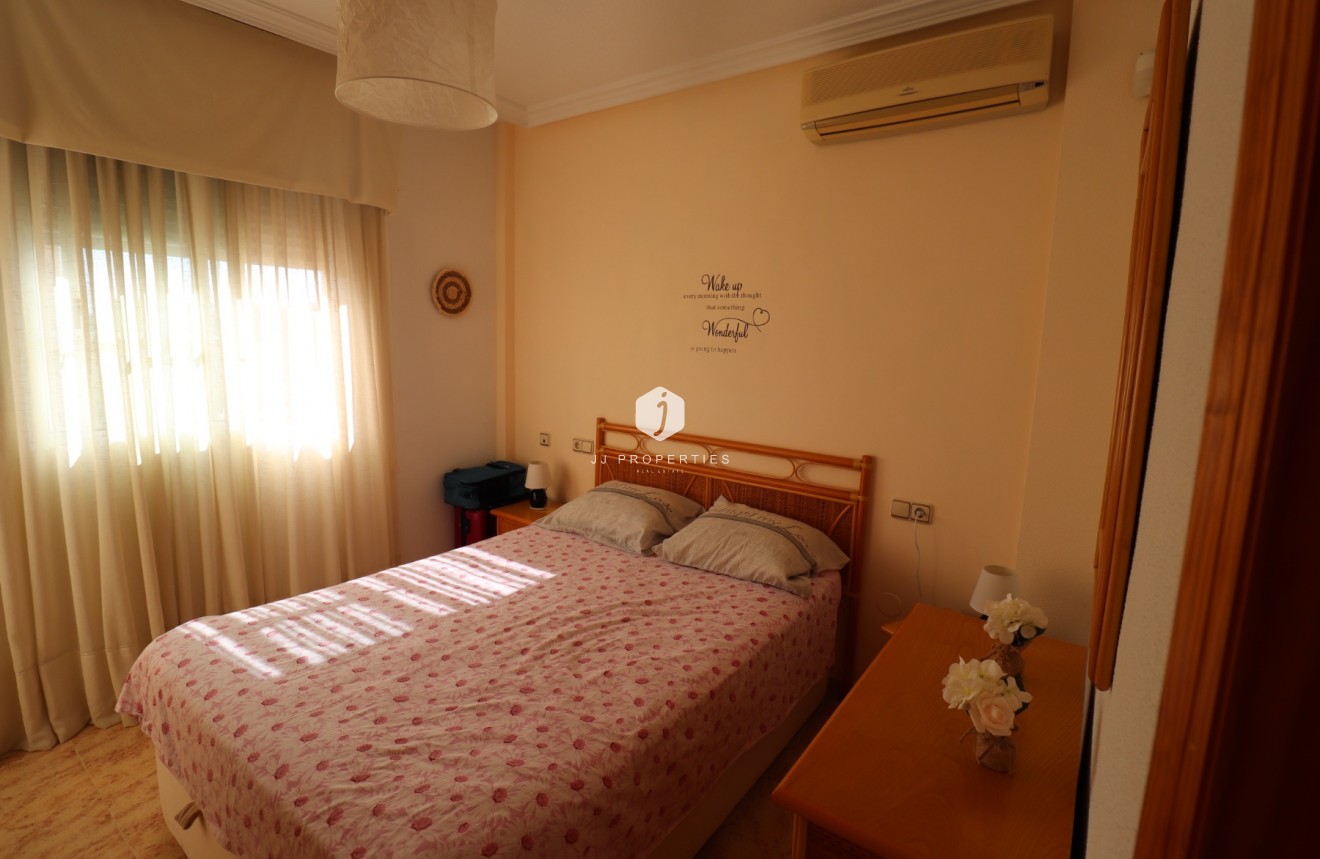 Tweedehands - Chalet -
Orihuela Costa - Costa Blanca