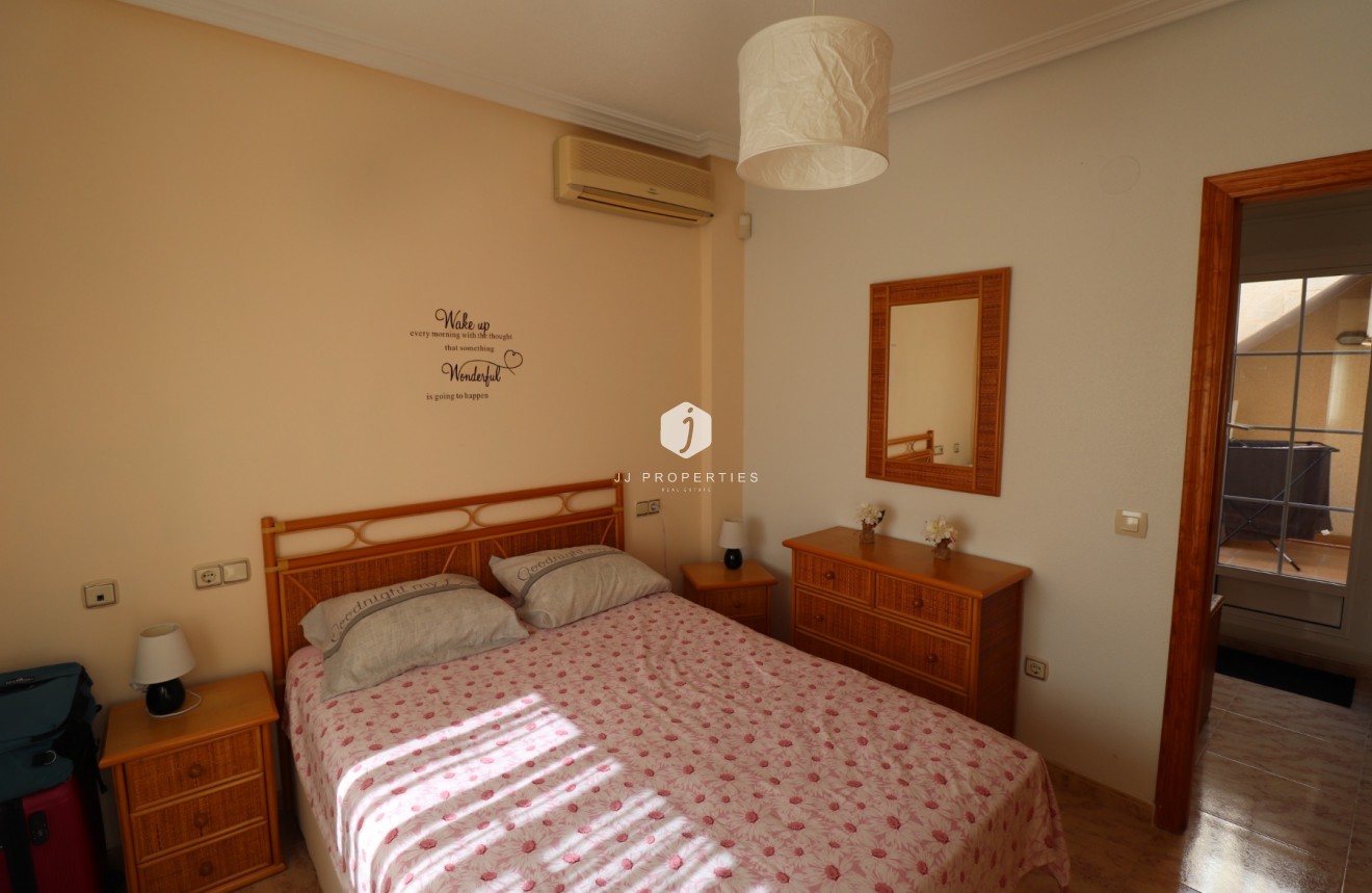 Tweedehands - Chalet -
Orihuela Costa - Costa Blanca