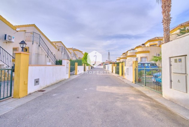 Tweedehands - Villa -
Los Montesinos - Costa Blanca