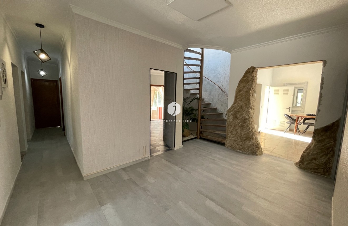 Tweedehands - Villa -
Ciudad Quesada - Costa Blanca