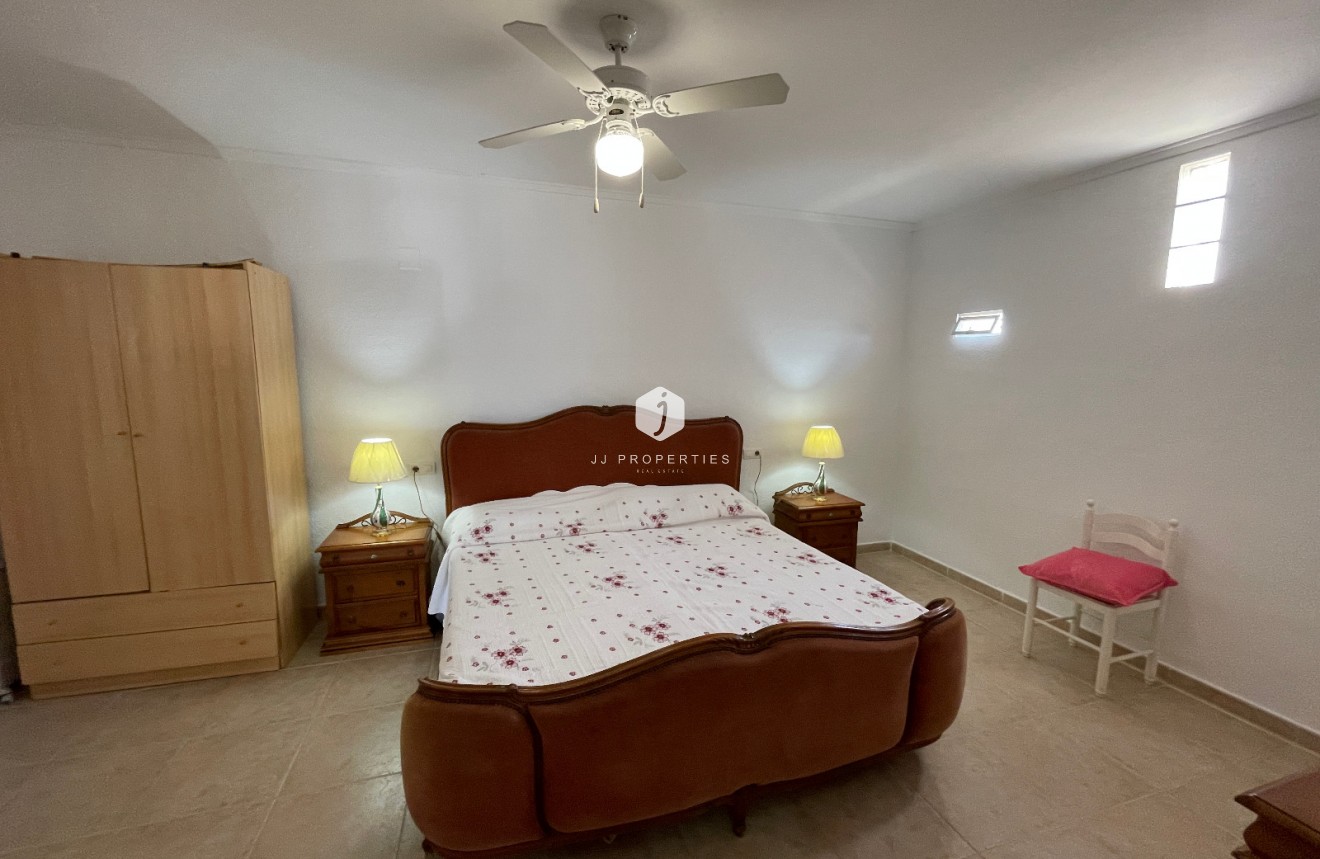 Tweedehands - Villa -
Daya Nueva - Costa Blanca