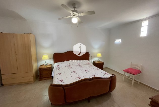 Tweedehands - Villa -
Daya Nueva - Costa Blanca