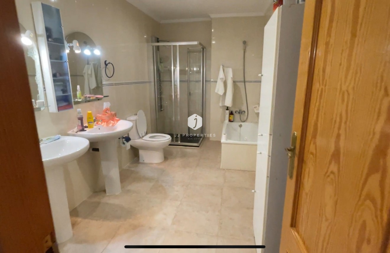 Tweedehands - Villa -
Daya Nueva - Costa Blanca