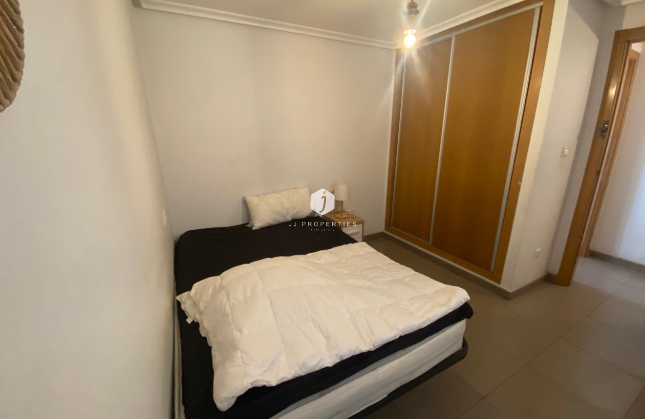 Tweedehands - Appartement / flat -
Torrevieja - Costa Blanca