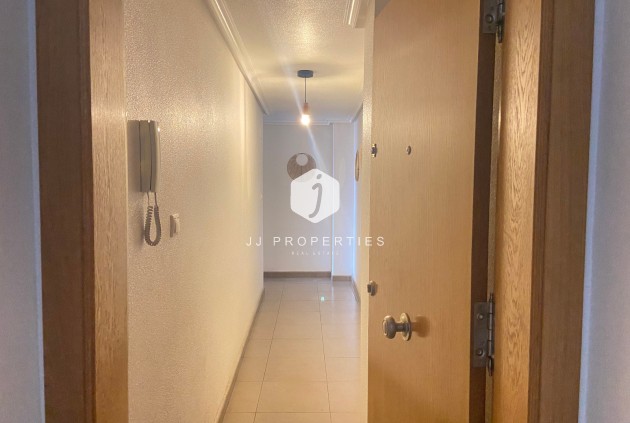 Tweedehands - Appartement / flat -
Torrevieja - Costa Blanca