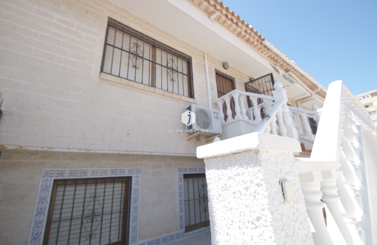 Tweedehands - Bungalow -
La Mata - Costa Blanca
