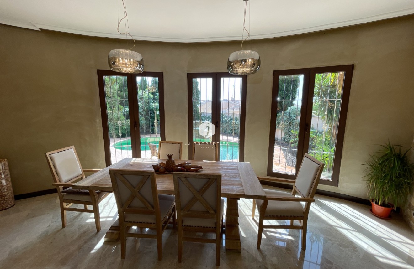 Tweedehands - Villa -
Rojales - Inland