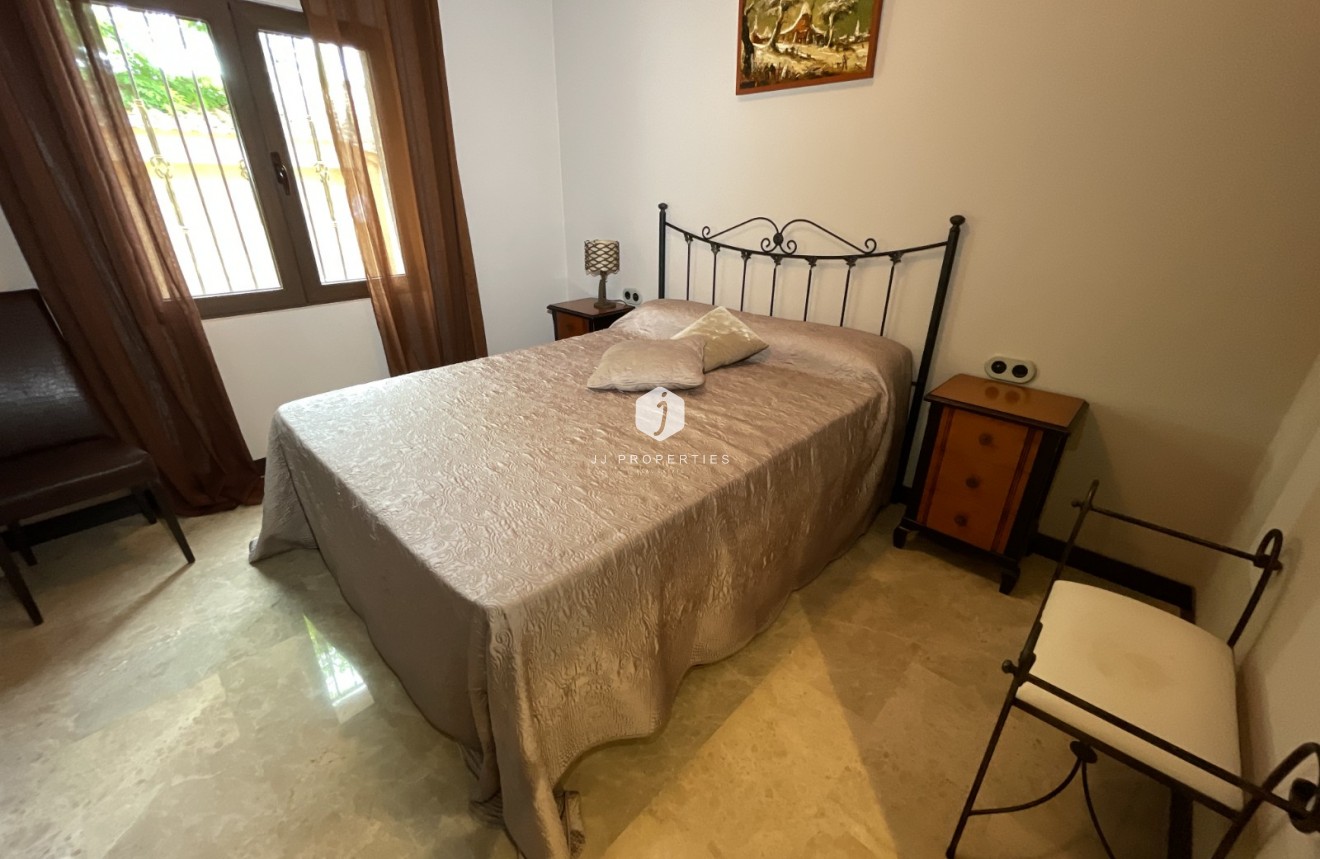 Tweedehands - Villa -
Rojales - Inland