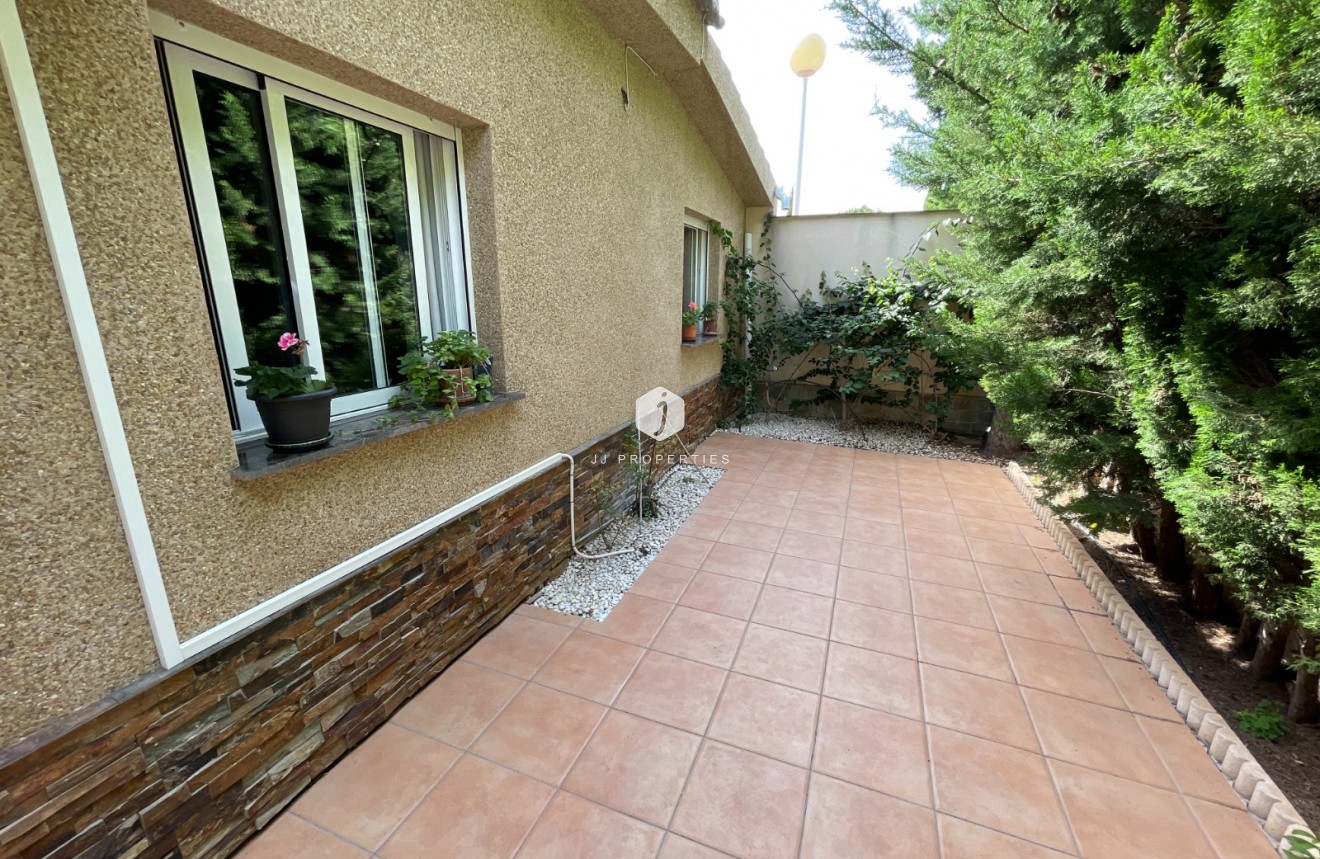 Tweedehands - Villa -
Rojales - Inland