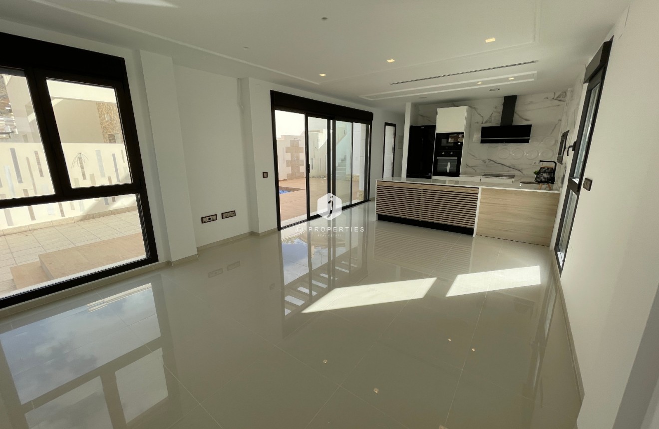 Tweedehands - Villa -
Ciudad Quesada - Costa Blanca