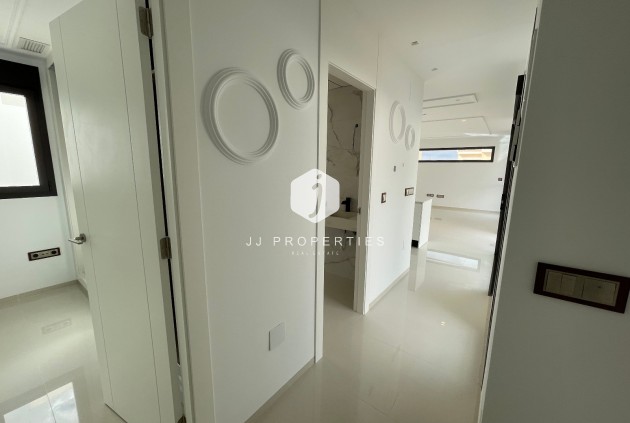 Tweedehands - Villa -
Ciudad Quesada - Costa Blanca