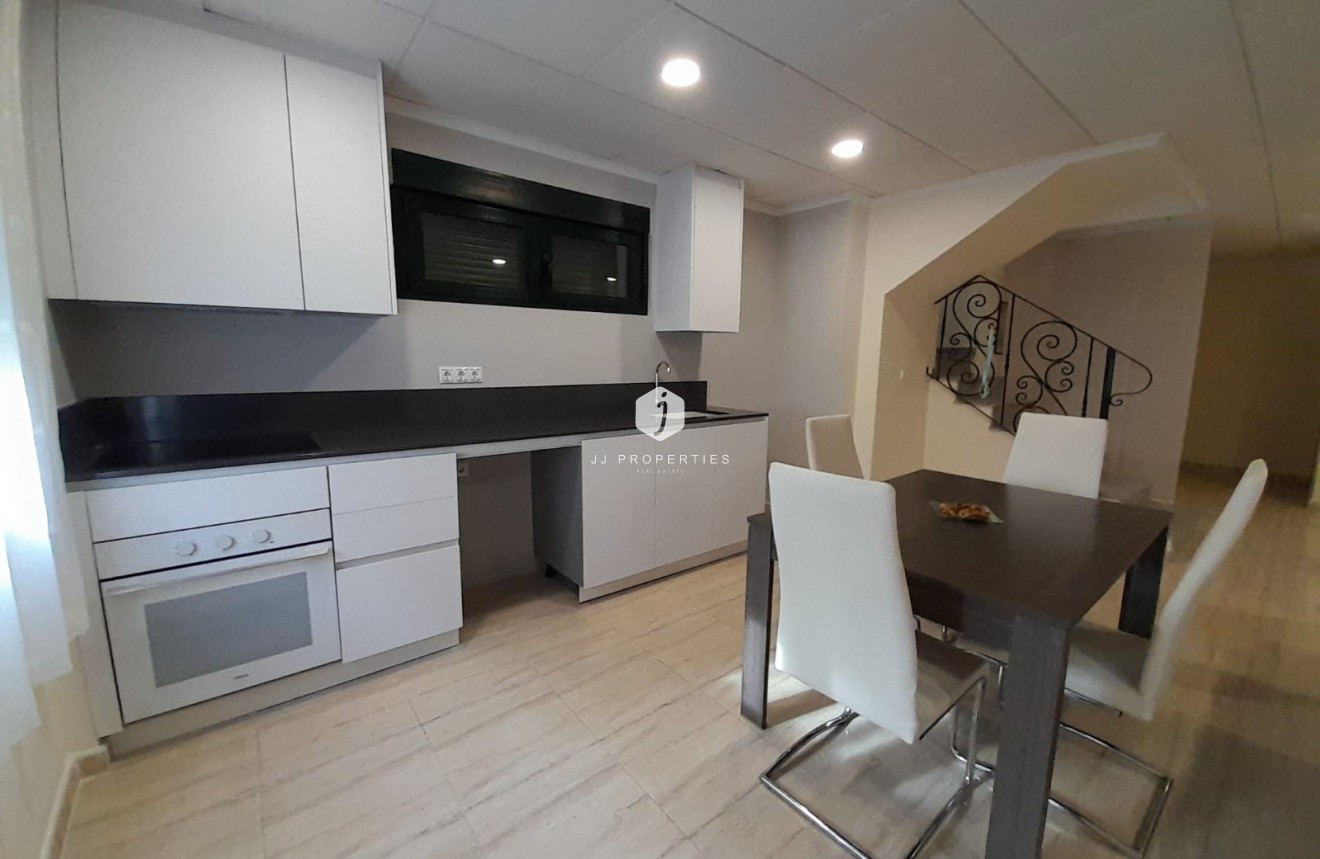 Segunda mano - Chalet -
Ciudad Quesada - Costa Blanca