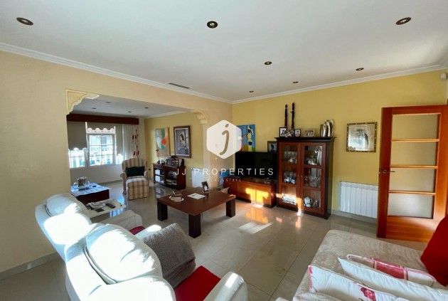 Tweedehands - Villa -
Albatera - Inland