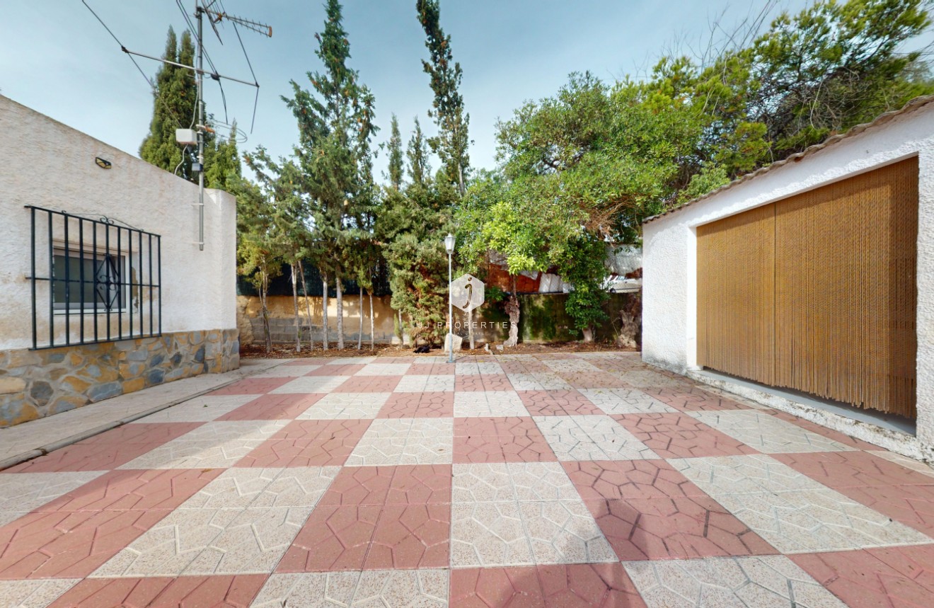 Tweedehands - Villa -
Albatera - Inland