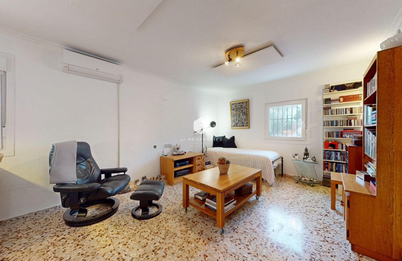 Tweedehands - Villa -
Albatera - Inland