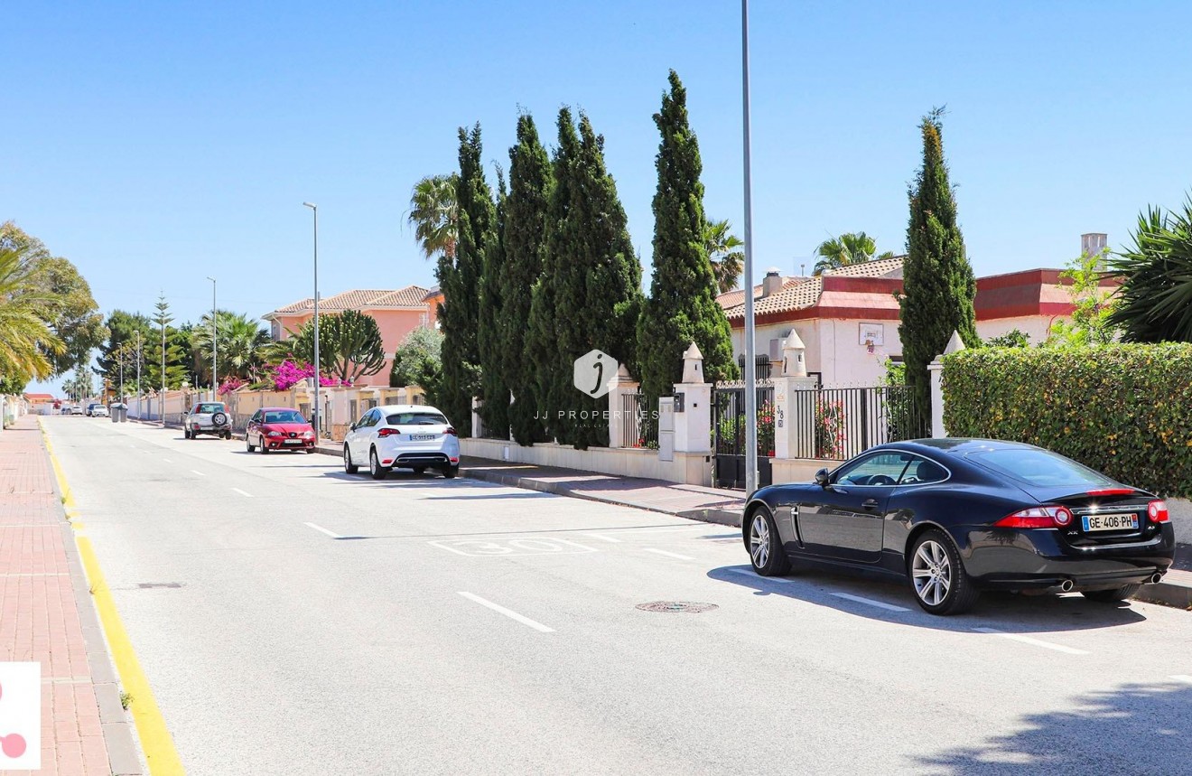 Nieuwbouw Woningen - Villa -
San Fulgencio - La Escuera